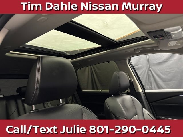 Used 2025 Nissan Rogue Platinum w/ Platinum Premium Package AWD/4WD image 14