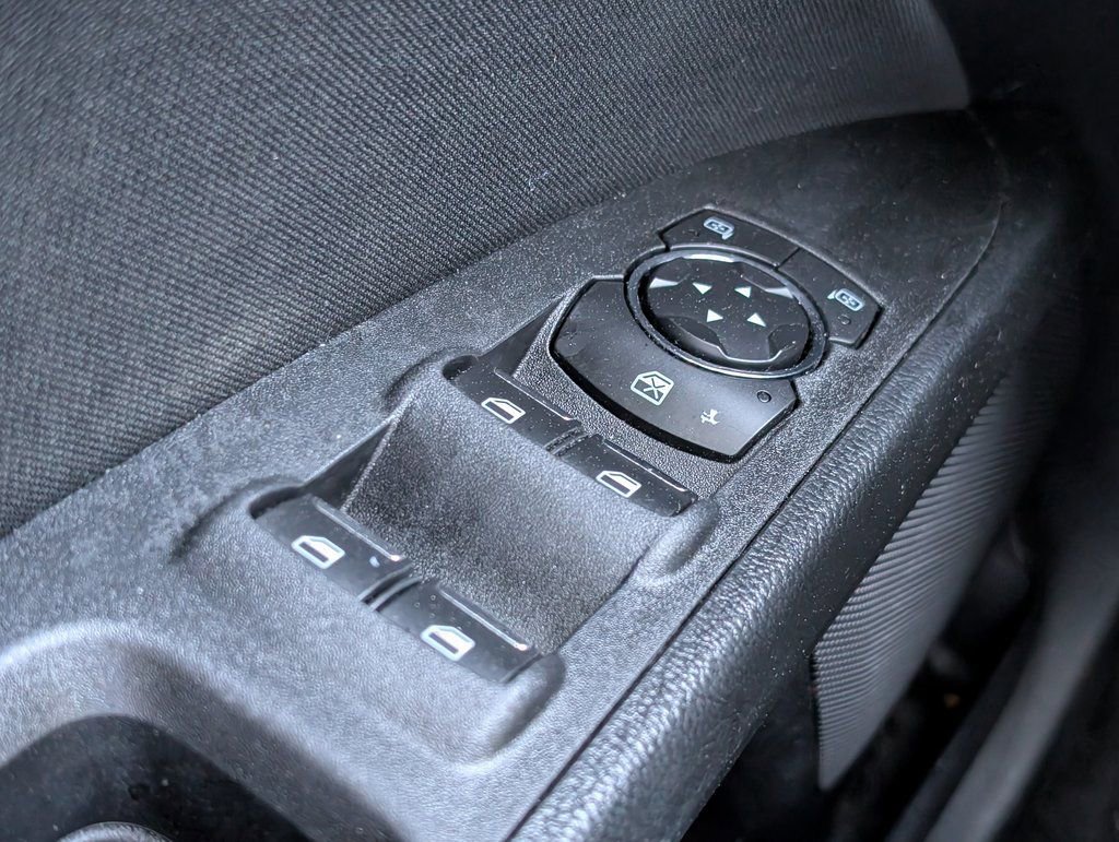 Used 2018 Ford Fusion S w/ Equipment Group 101A image 21