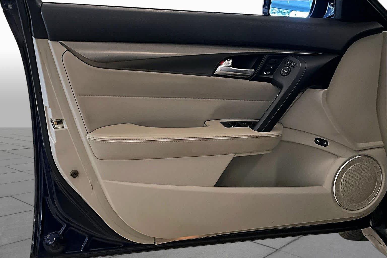 Used 2013 Acura TL w/ Technology Package FWD image 20
