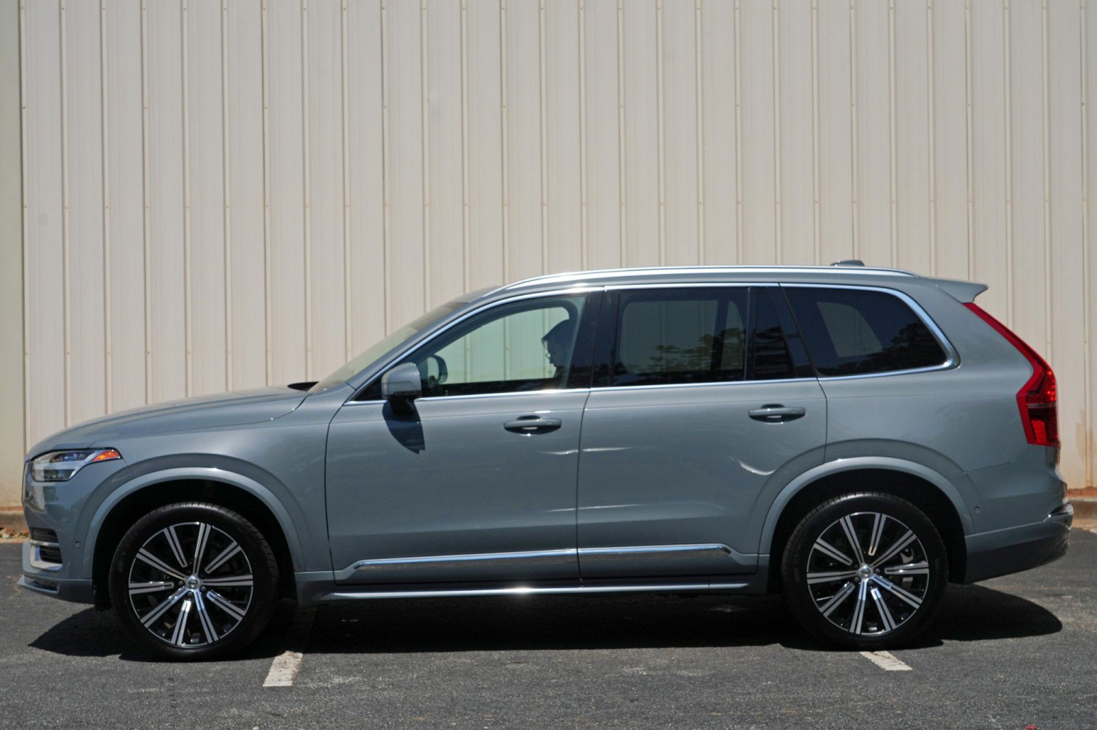 Used 2023 Volvo XC90 B6 Plus w/ Protection Package Premier AWD/4WD image 49