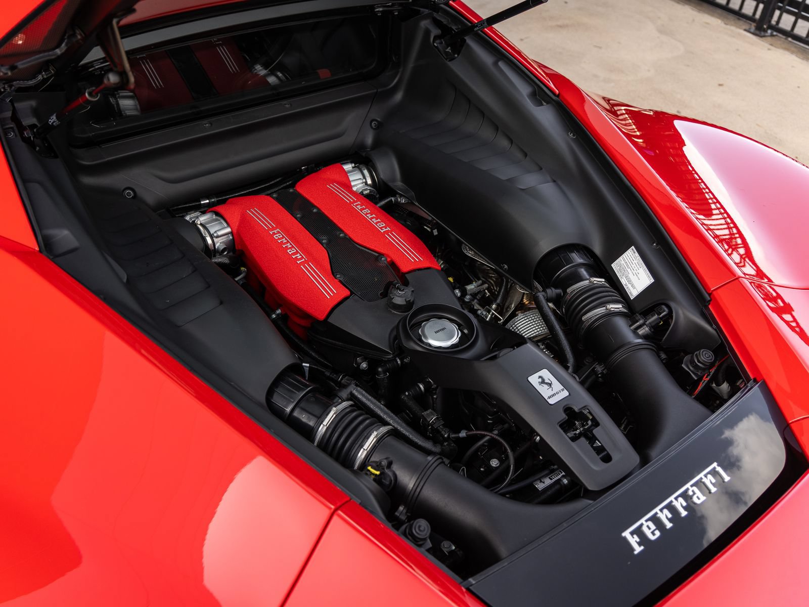 Used 2017 Ferrari 488 GTB RWD image 49