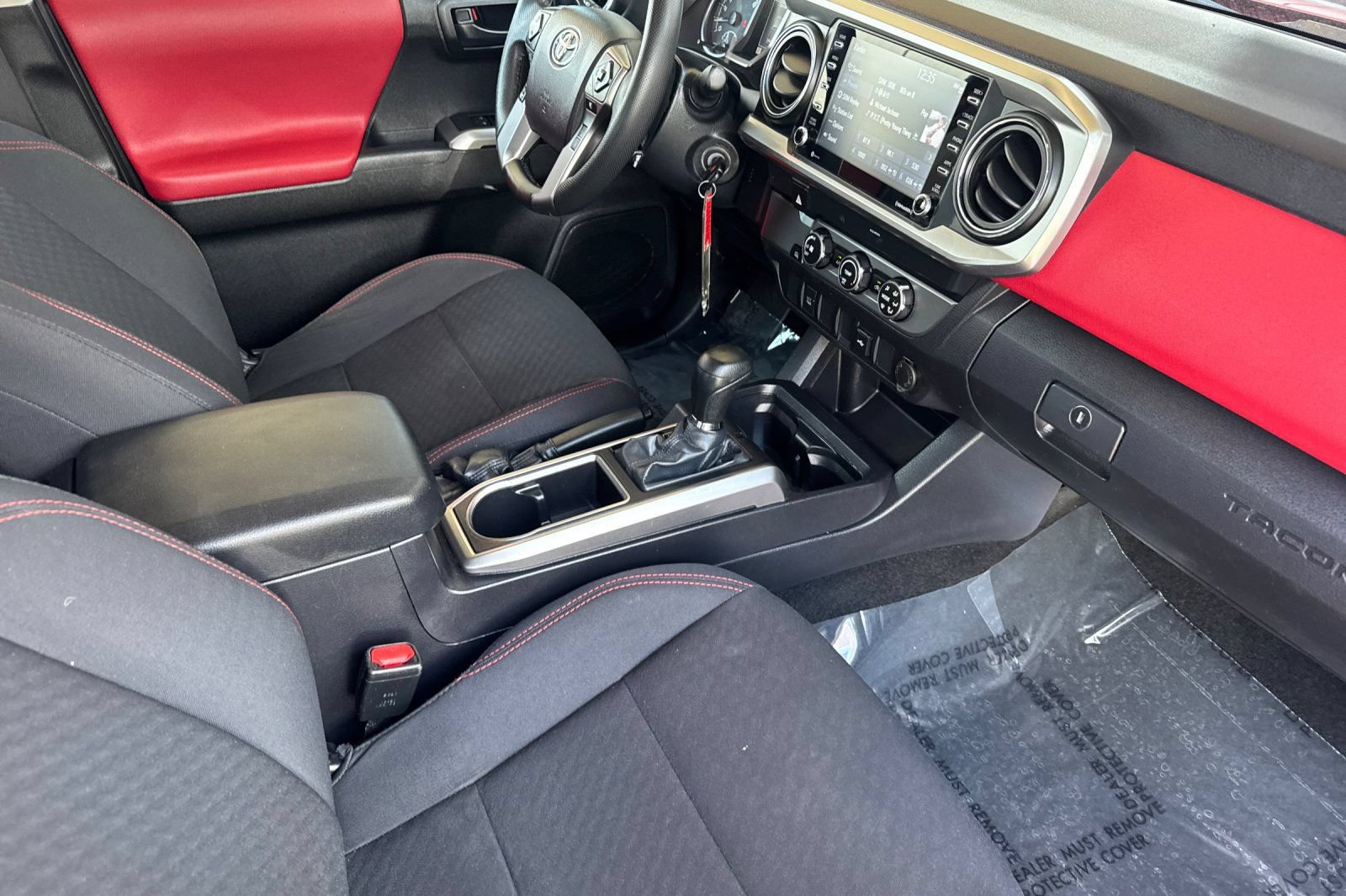 Used 2022 Toyota Tacoma SR5 RWD image 18