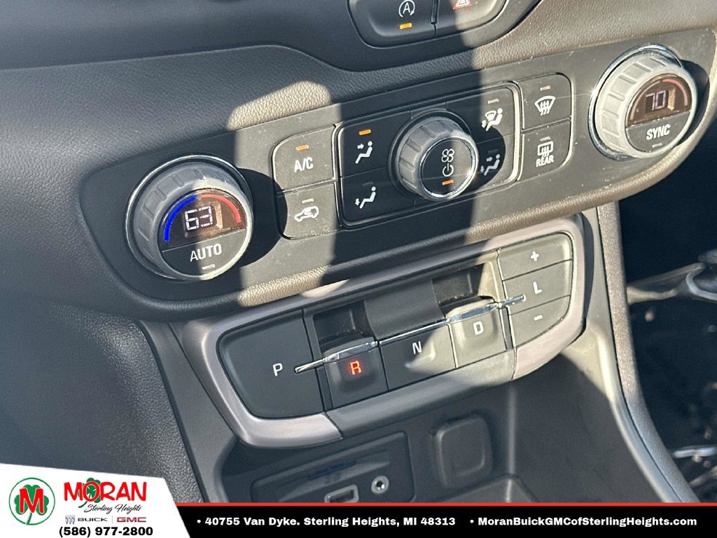 Certified 2024 GMC Terrain AT4 w/ Tech Package AWD/4WD image 28