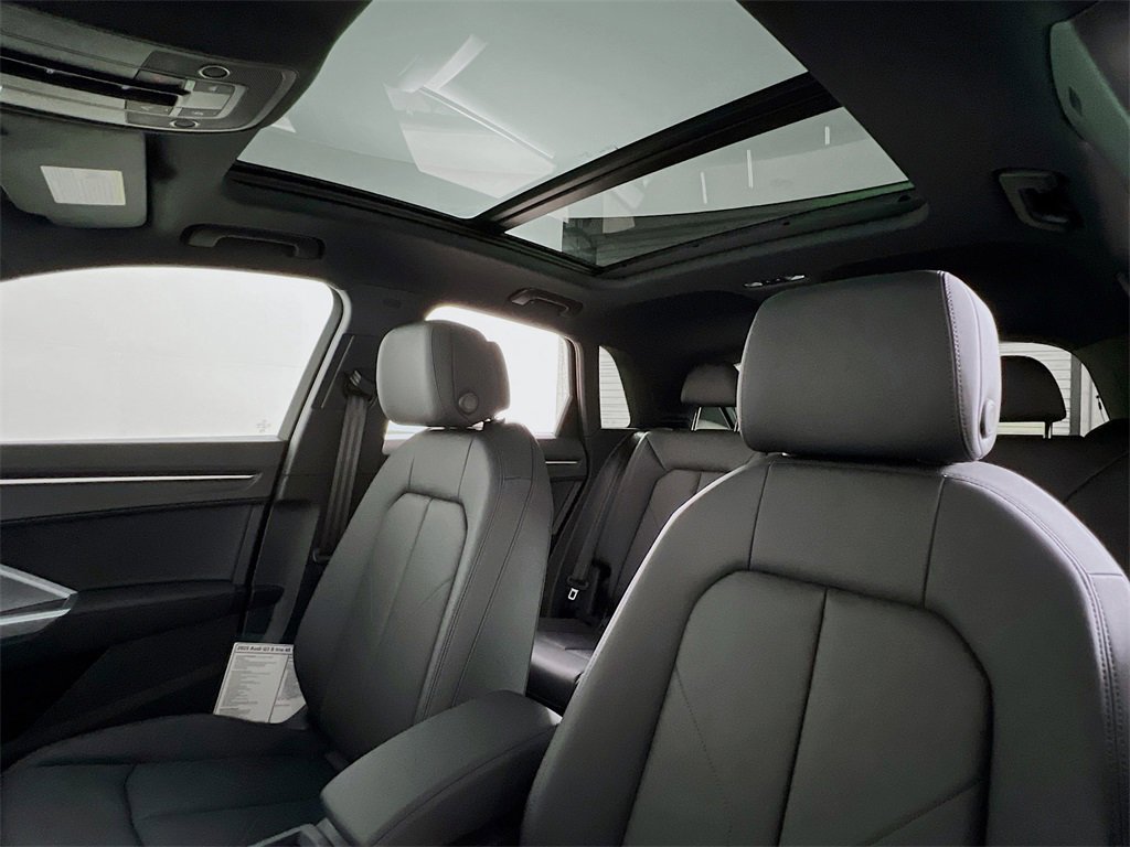New 2025 Audi Q3 2.0T Premium image 13