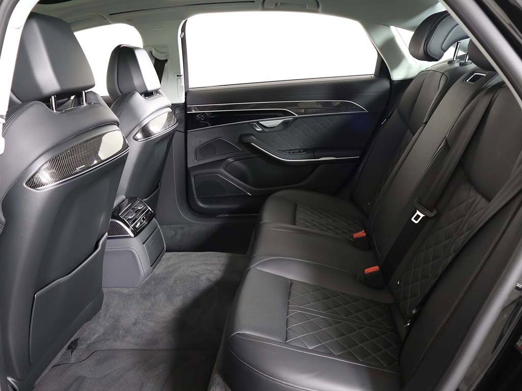 Used 2023 Audi S8 w/ S8 Black Optic Plus Package image 37