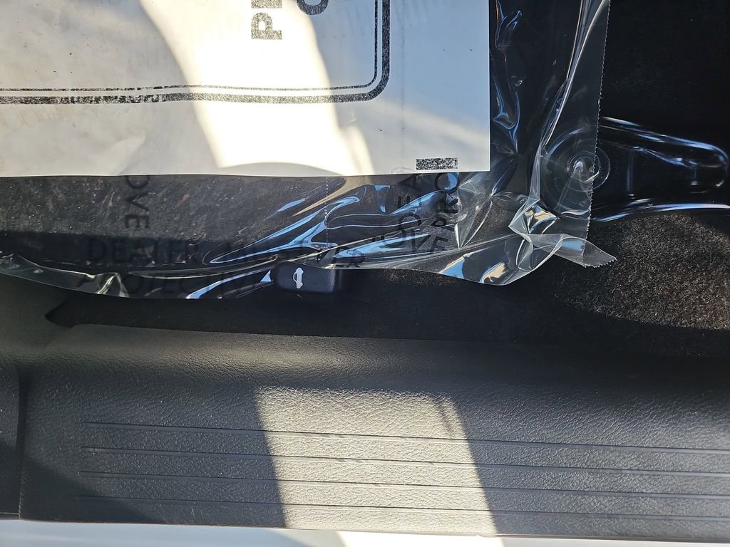 Used 2025 Nissan Versa S w/ Trunk Package image 18