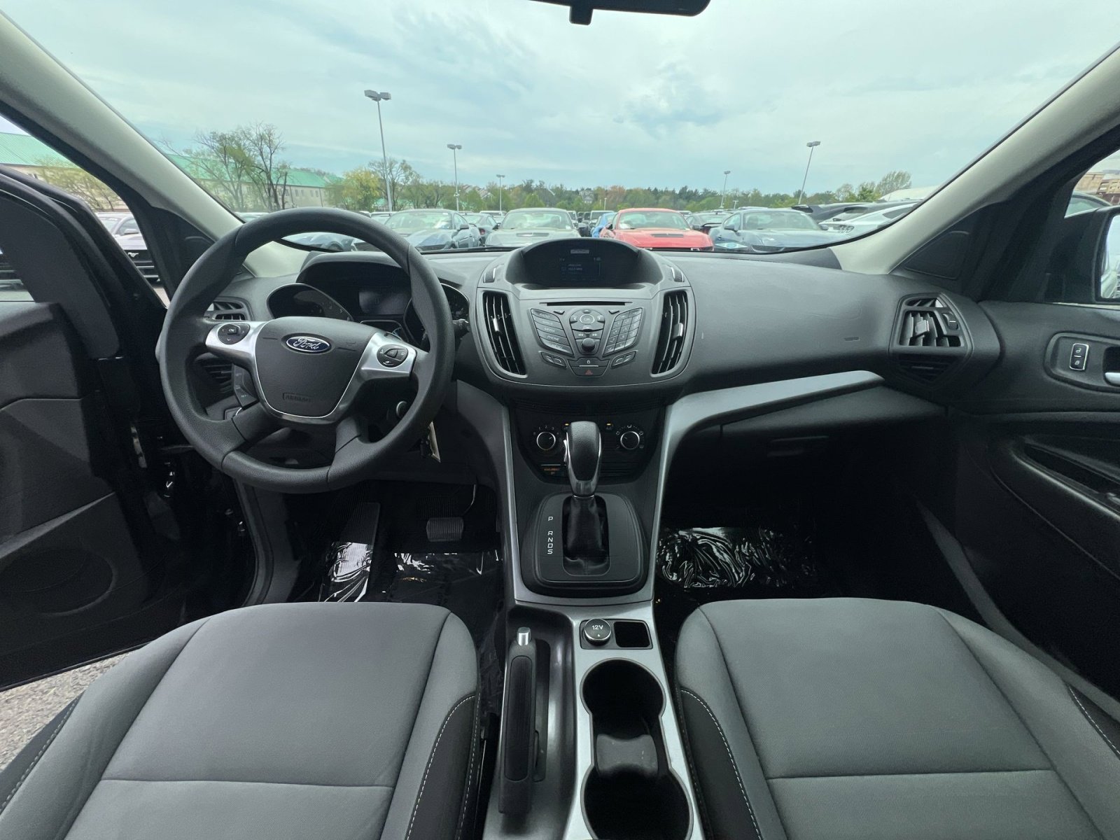 Used 2015 Ford Escape SE image 30