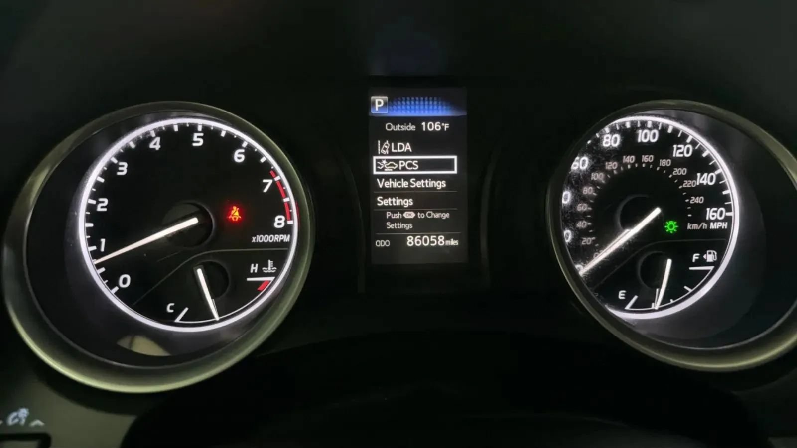 Used 2018 Toyota Camry LE FWD image 11