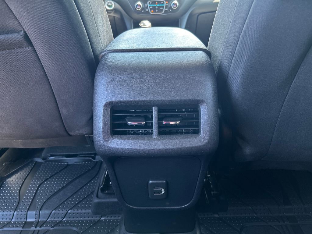 Used 2019 Chevrolet Equinox LT FWD image 16