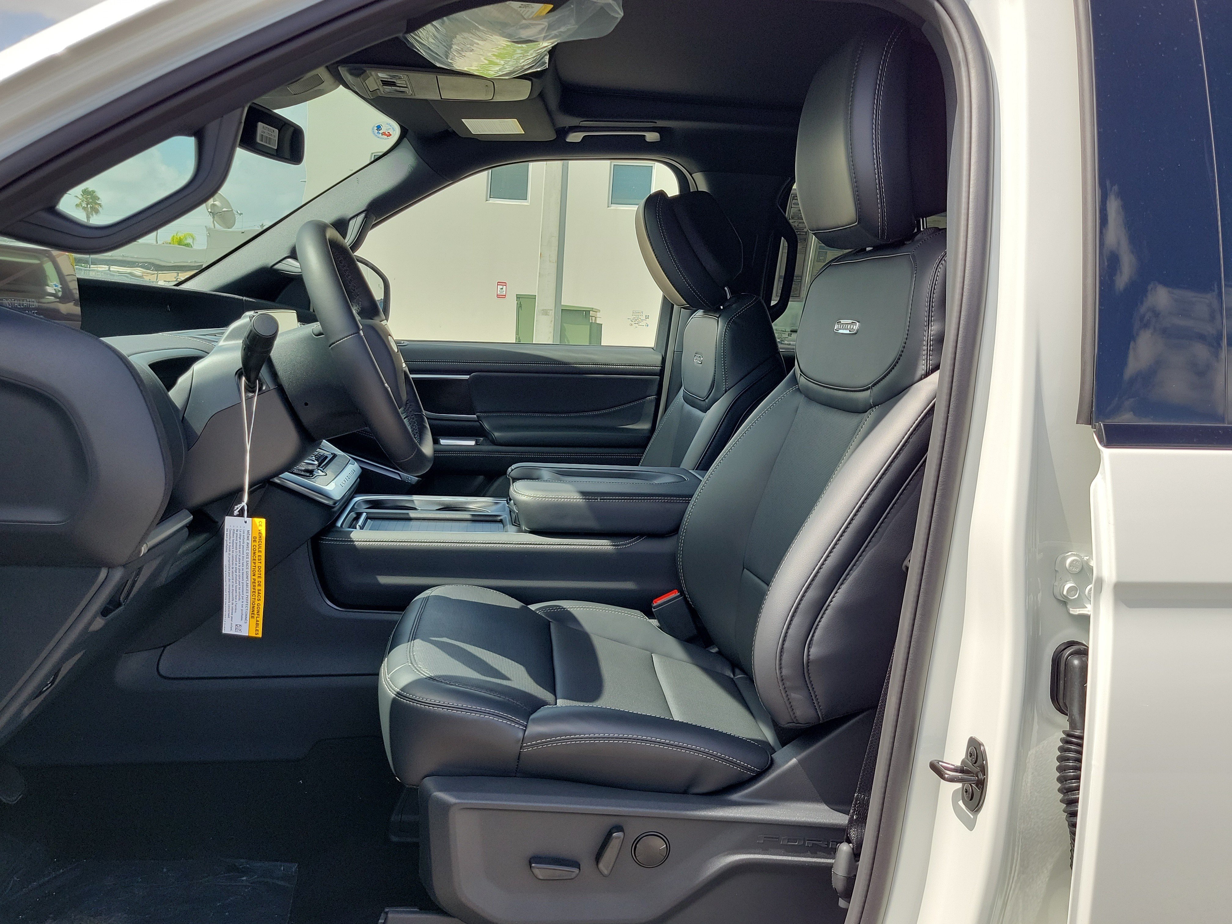 New 2027 Ford Expedition Platinum w/ Stealth Appearance Package RWD image 10