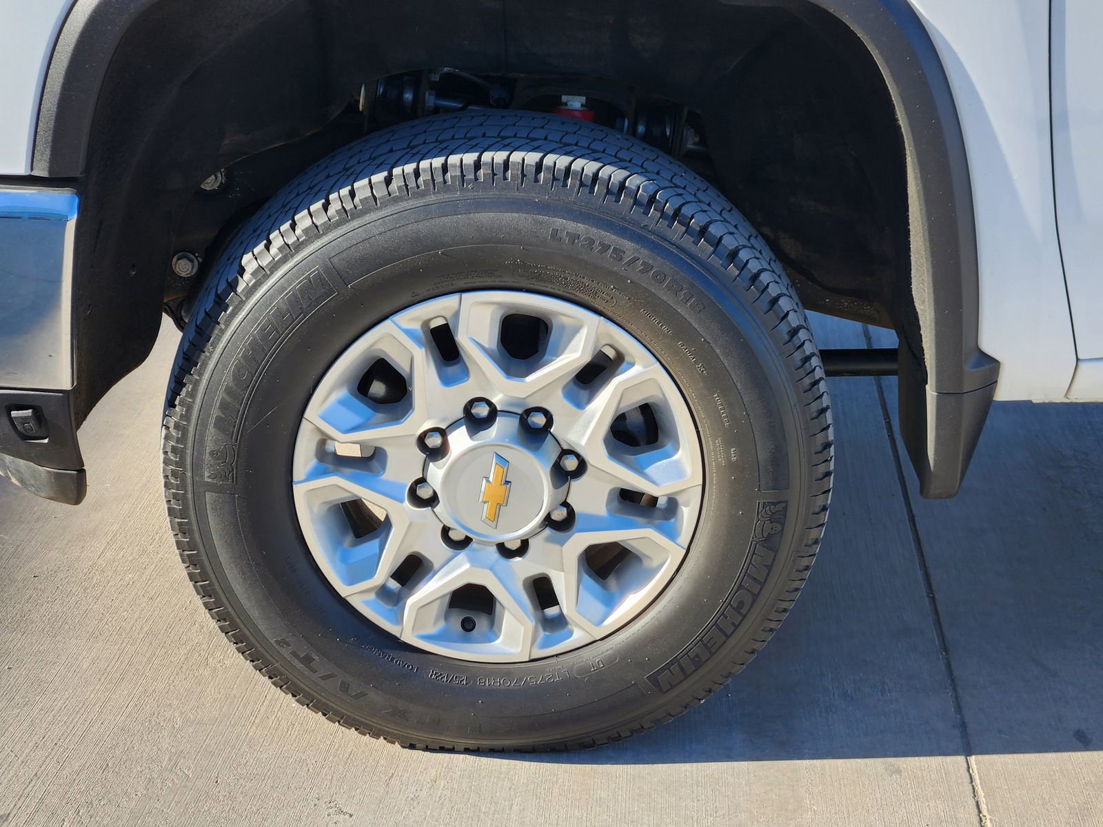 Used 2024 Chevrolet Silverado 2500 LT image 12