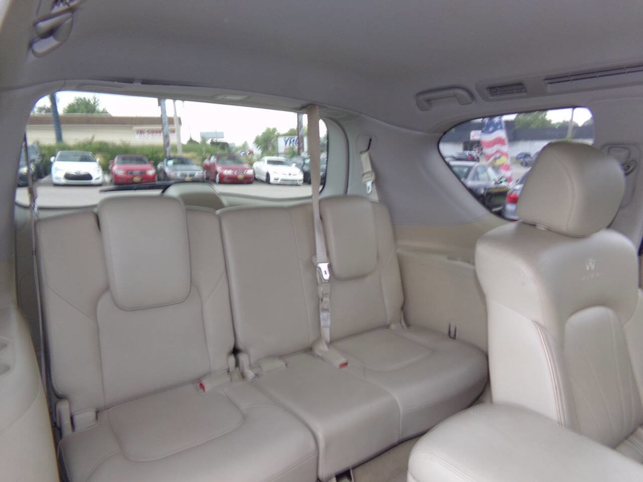 Used 2013 INFINITI QX56 4WD w/ Deluxe Touring Pkg image 32
