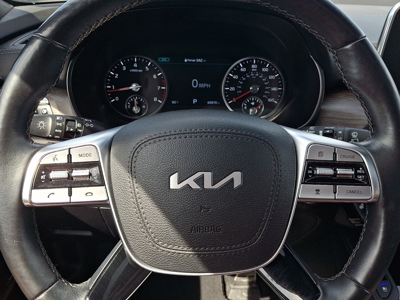 Certified 2022 Kia Telluride SX w/ SX Prestige Package AWD/4WD image 22