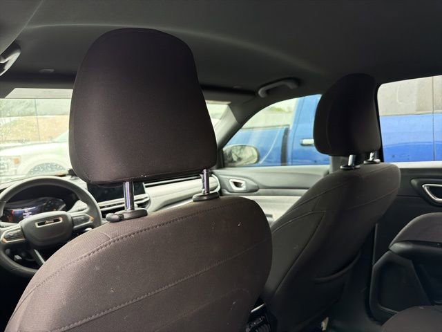 Used 2024 Jeep Compass Sport image 18