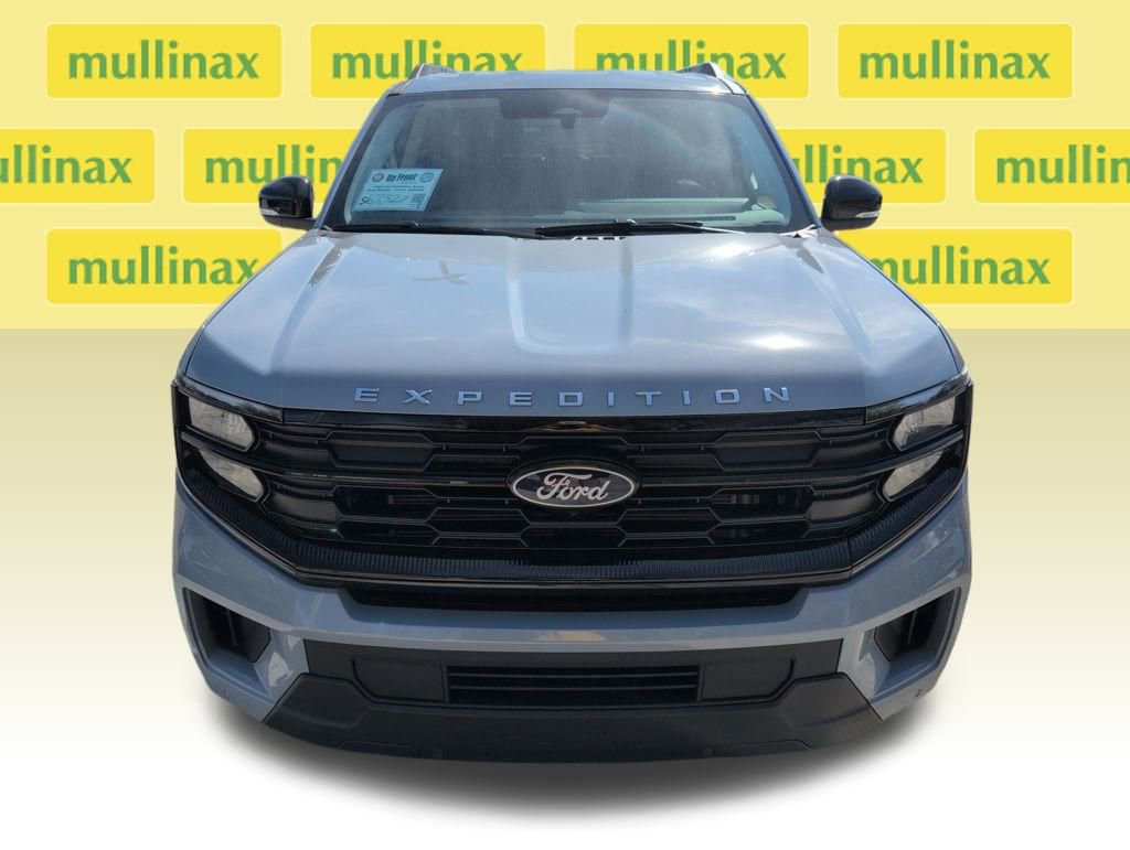 New 2026 Ford Expedition Active image 11