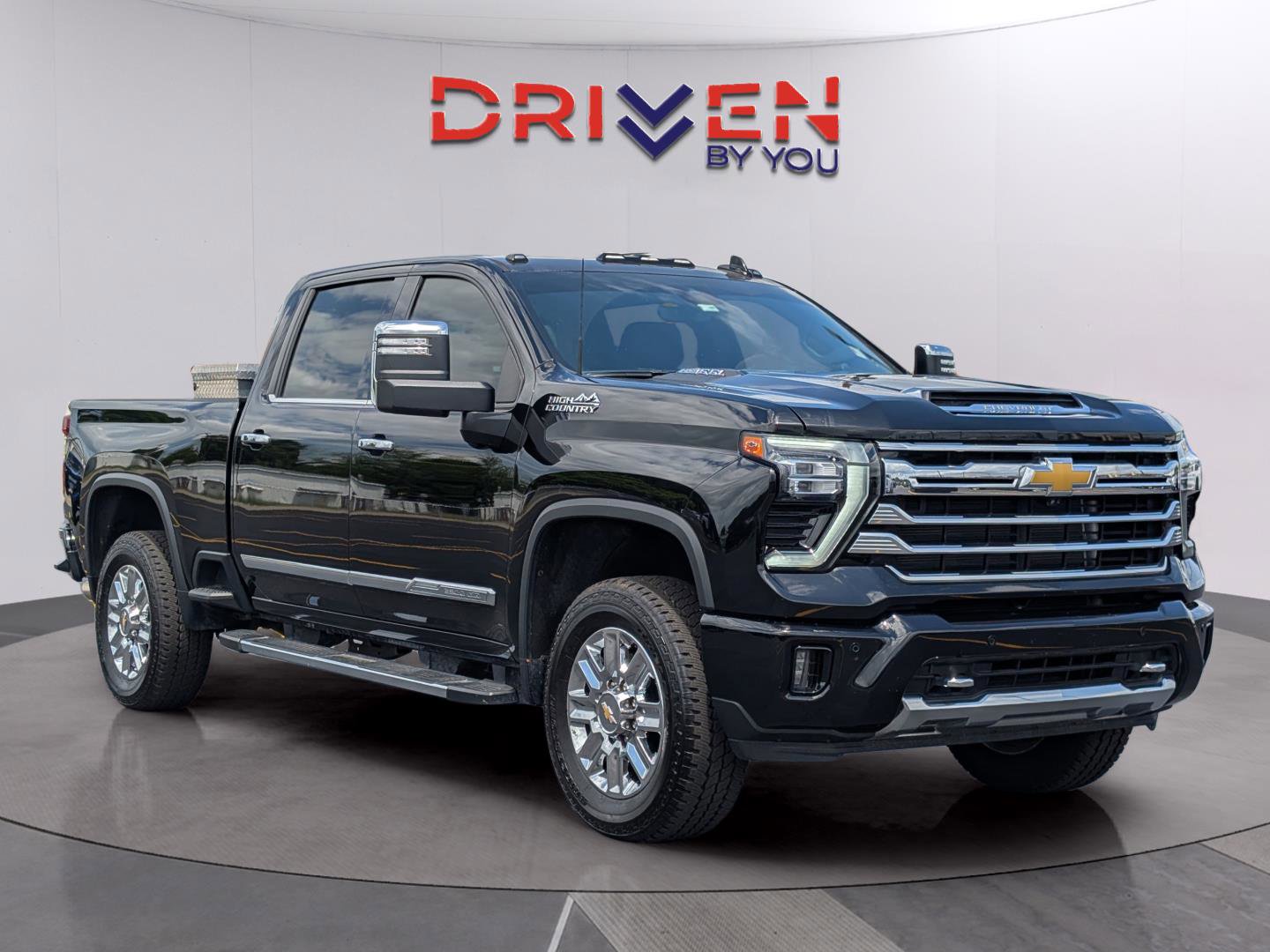 Used 2024 Chevrolet Silverado 2500 High Country w/ High Country Premium Package image 7