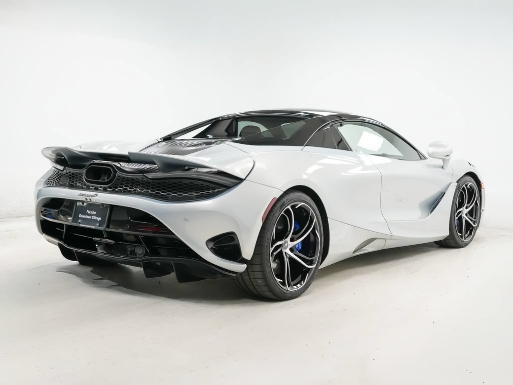 Used 2026 McLaren 750S Spider RWD image 10