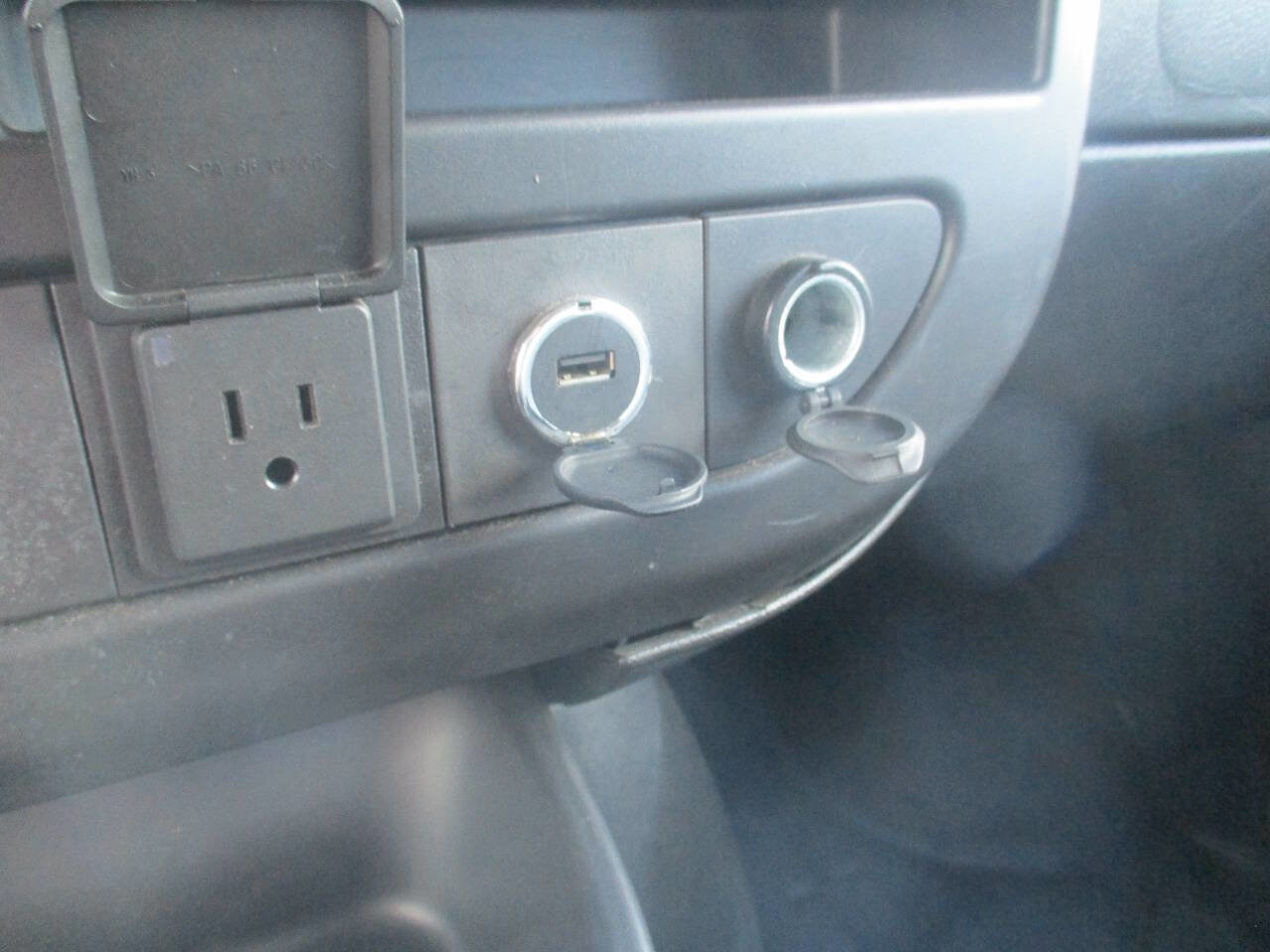 Used 2022 Chevrolet Express 3500 LS image 24