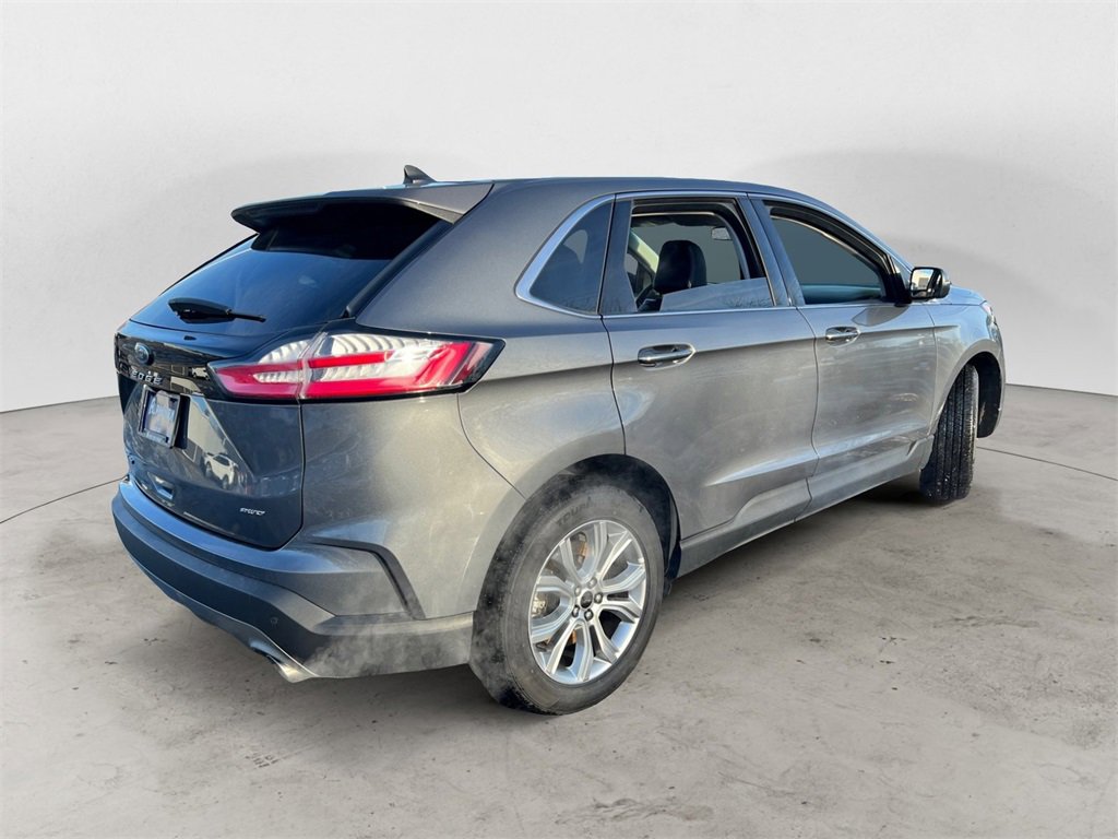 Used 2024 Ford Edge Titanium image 3