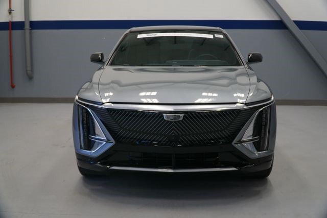 Certified 2024 Cadillac Lyriq Tech w/ Driver Assist Package AWD/4WD image 10