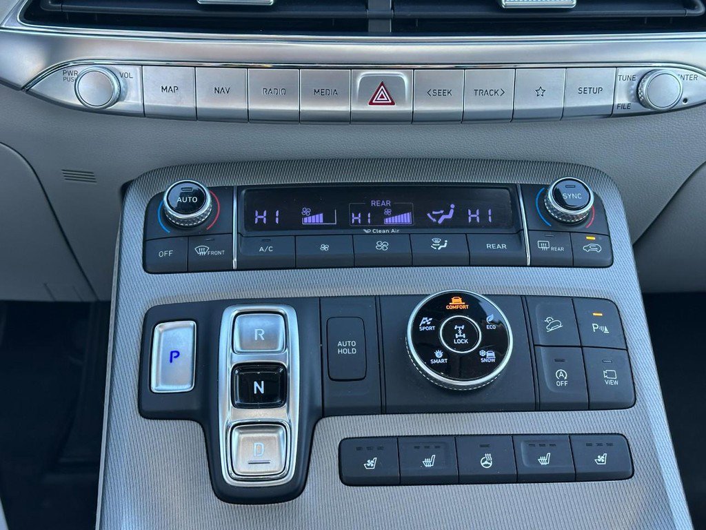 Used 2022 Hyundai Palisade Calligraphy image 17