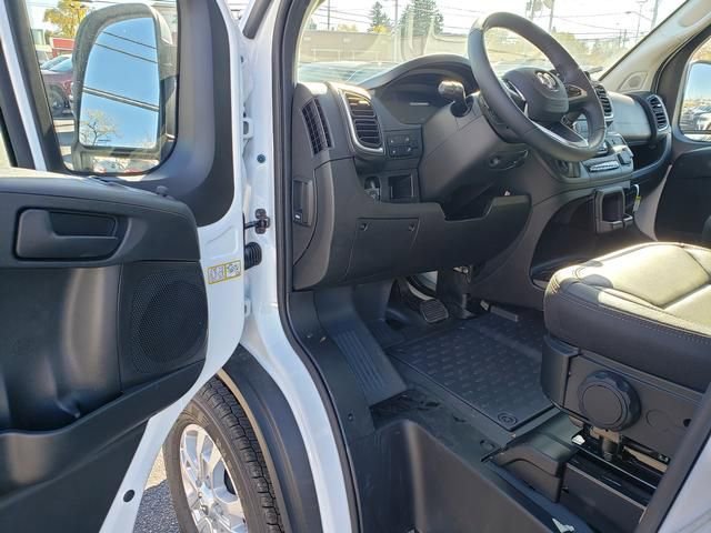 New 2026 RAM ProMaster 2500 w/ Quick Order Package 22G SLT image 6