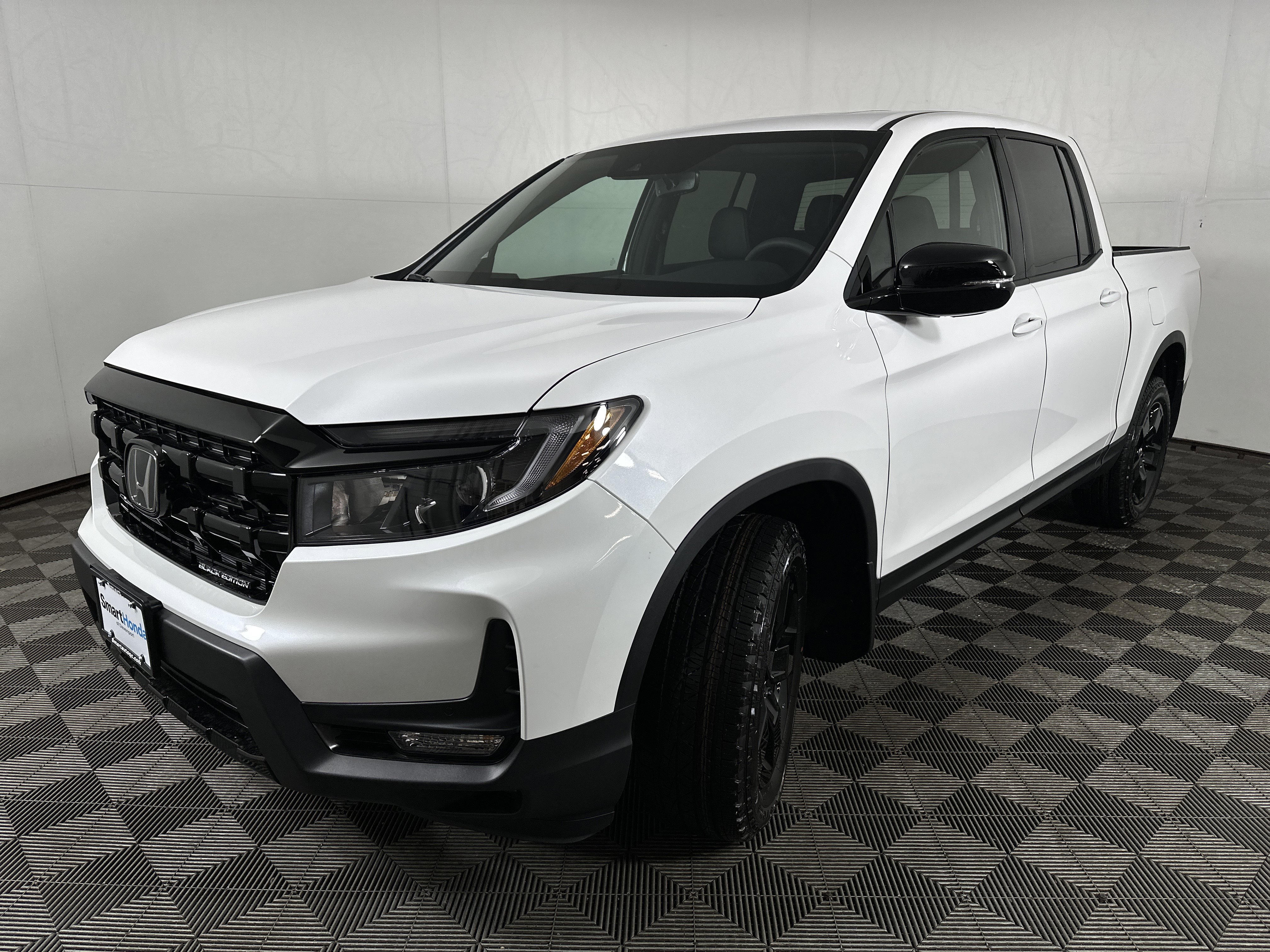 New 2026 Honda Ridgeline Black Edition image 3