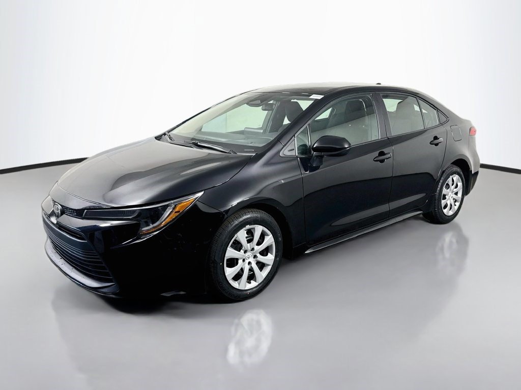 Used 2024 Toyota Corolla LE FWD image 4