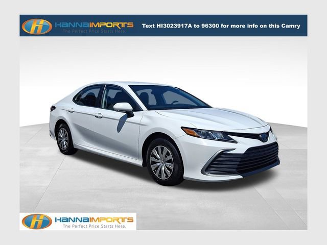 Used 2022 Toyota Camry LE FWD image 1