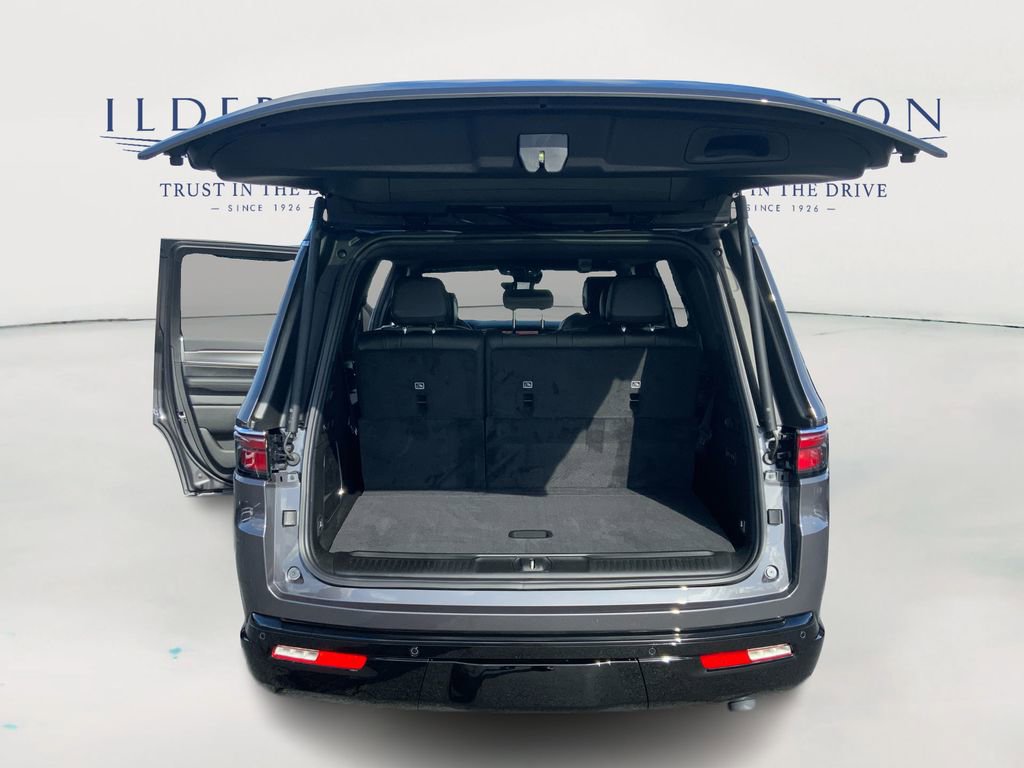 New 2025 Jeep Wagoneer Series II image 11