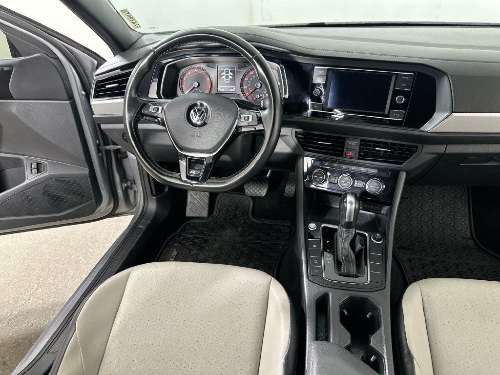Used 2020 Volkswagen Jetta R-Line FWD image 19
