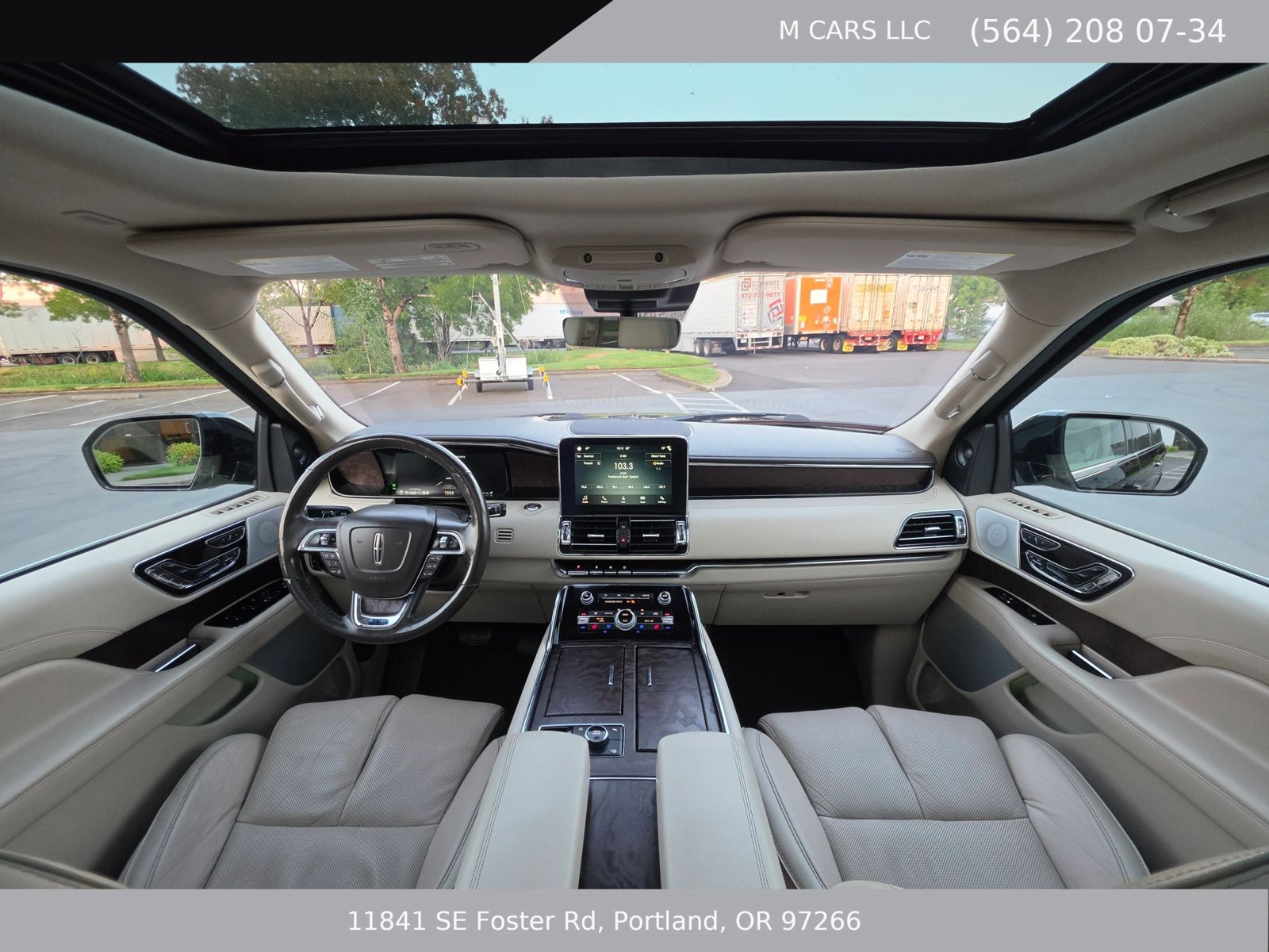 Used 2018 Lincoln Navigator L Reserve w/ Technology Package AWD/4WD image 16