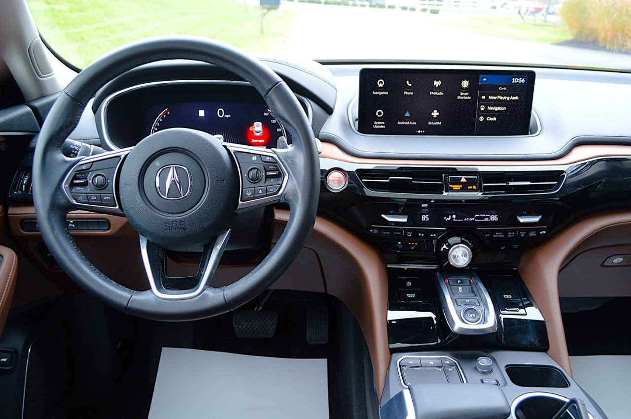 Used 2023 Acura MDX SH-AWD w/ Technology Package image 22