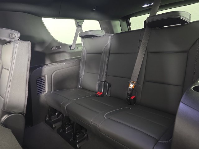 Used 2023 GMC Yukon XL Denali AWD/4WD image 30