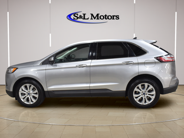 Used 2022 Ford Edge Titanium AWD/4WD image 4