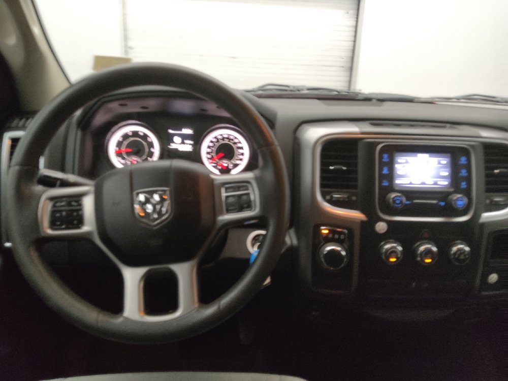 Used 2021 RAM 1500 Classic SLT image 22
