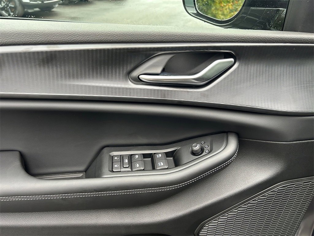 New 2025 Jeep Grand Cherokee 4WD image 11