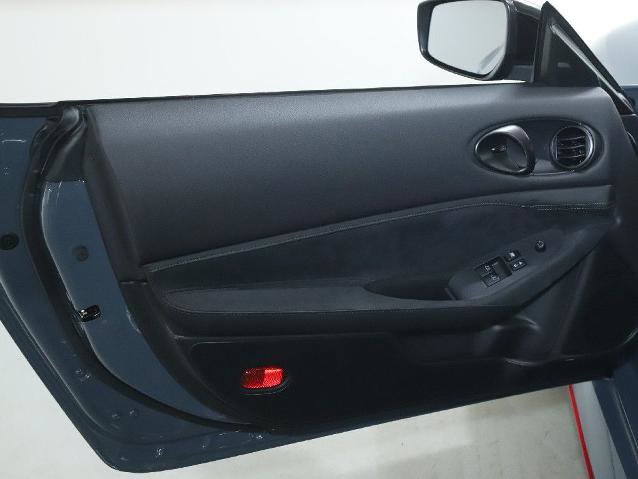 Certified 2024 Nissan Z NISMO w/ Floor Mat Package RWD image 13
