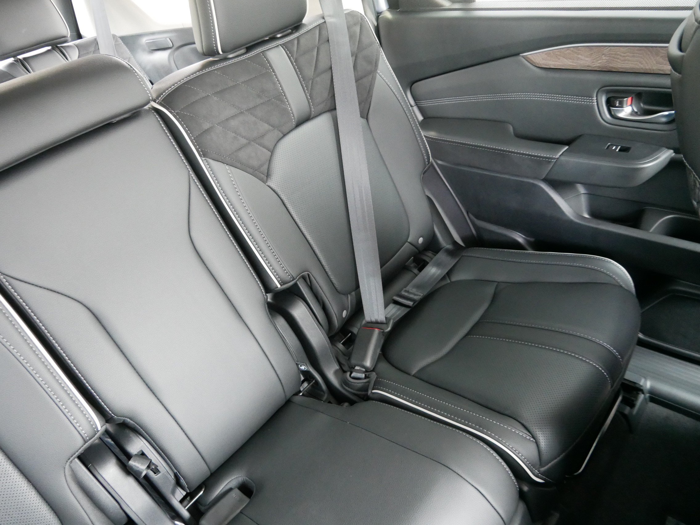 New 2026 Honda Pilot Elite image 14