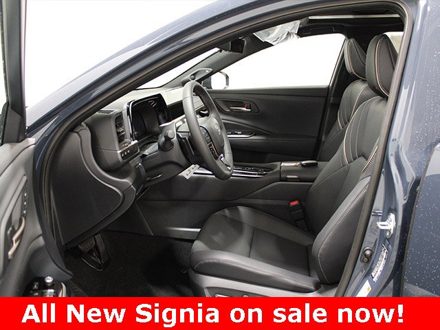 New 2025 Toyota Crown Signia image 5