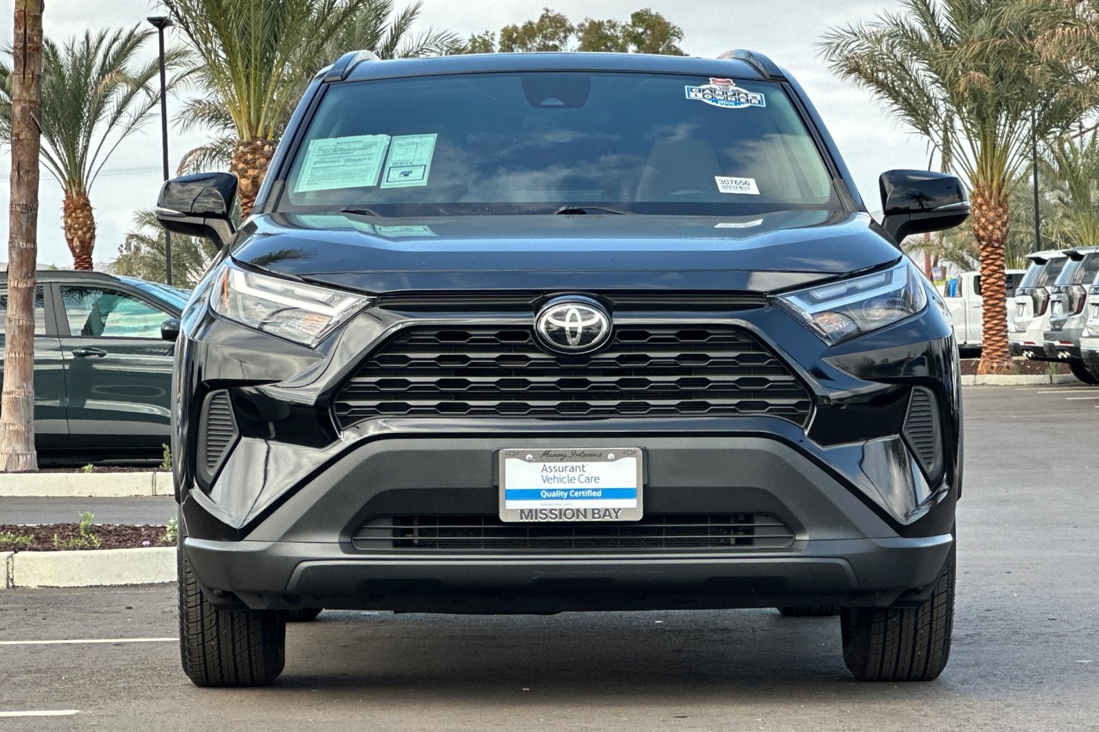 Used 2022 Toyota RAV4 XLE w/ Convenience Package image 9