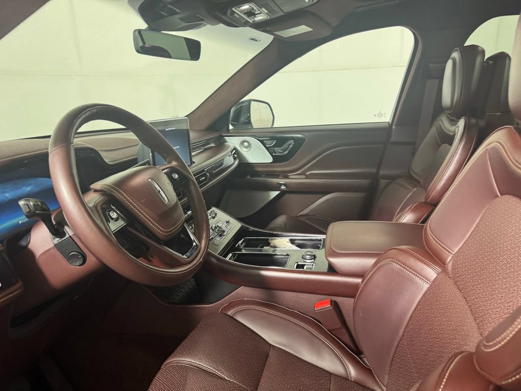 Certified 2023 Lincoln Aviator Black Label w/ Dynamic Handling Package AWD/4WD image 22