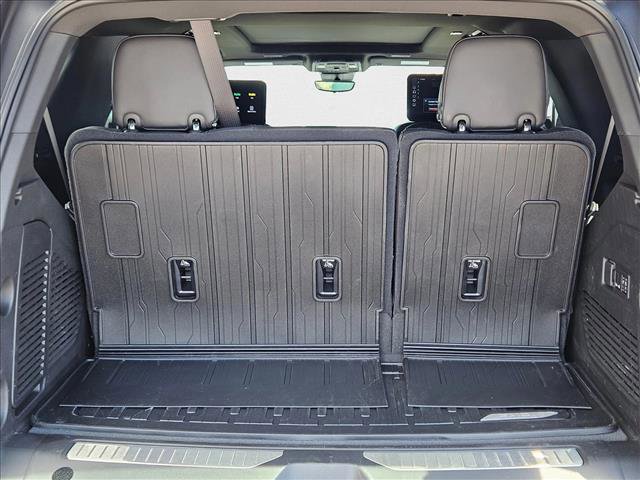 Used 2025 GMC Yukon AT4 Ultimate image 7