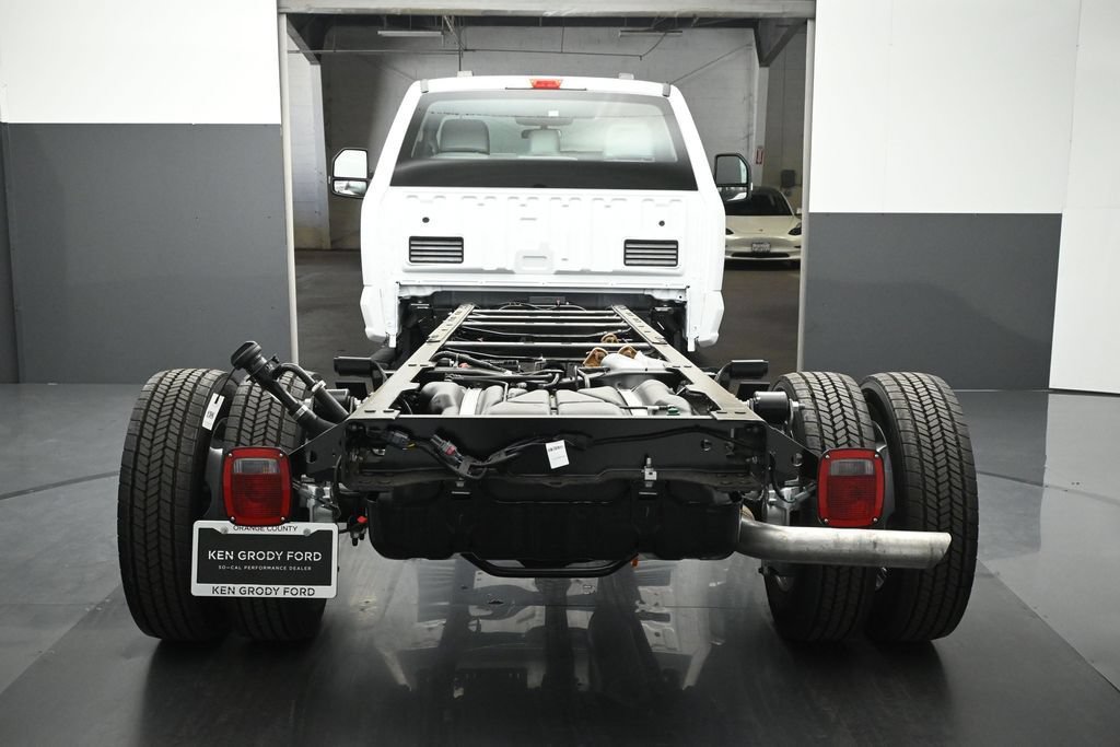 New 2026 Ford F550 2WD Regular Cab Super Duty image 8