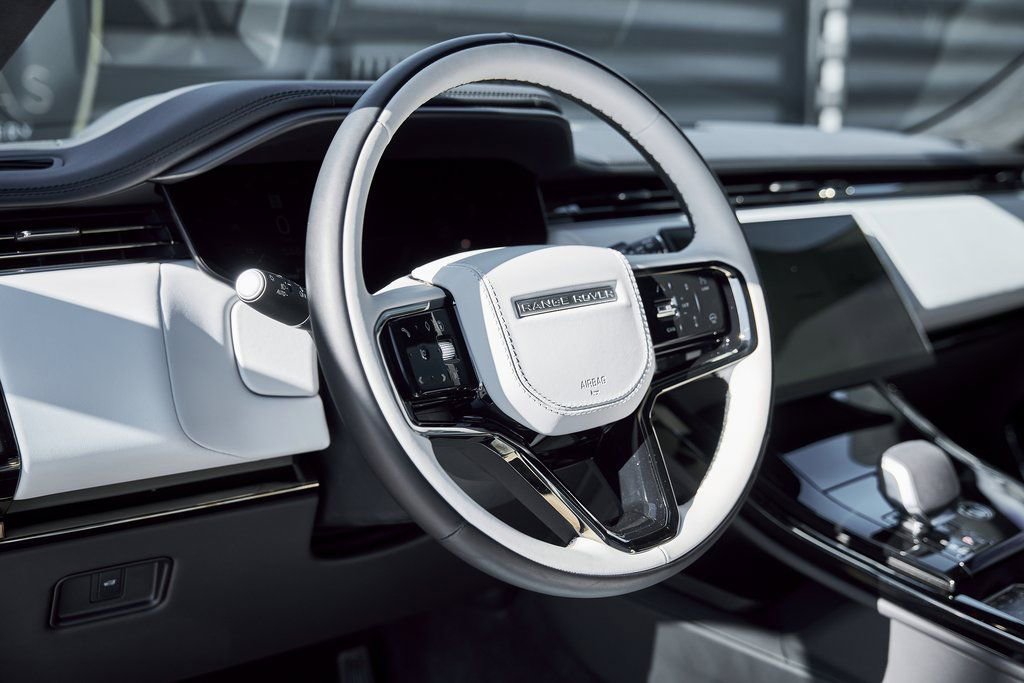Used 2025 Land Rover Range Rover Sport Autobiography image 30