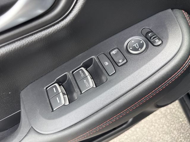 Certified 2025 Honda HR-V Sport image 10