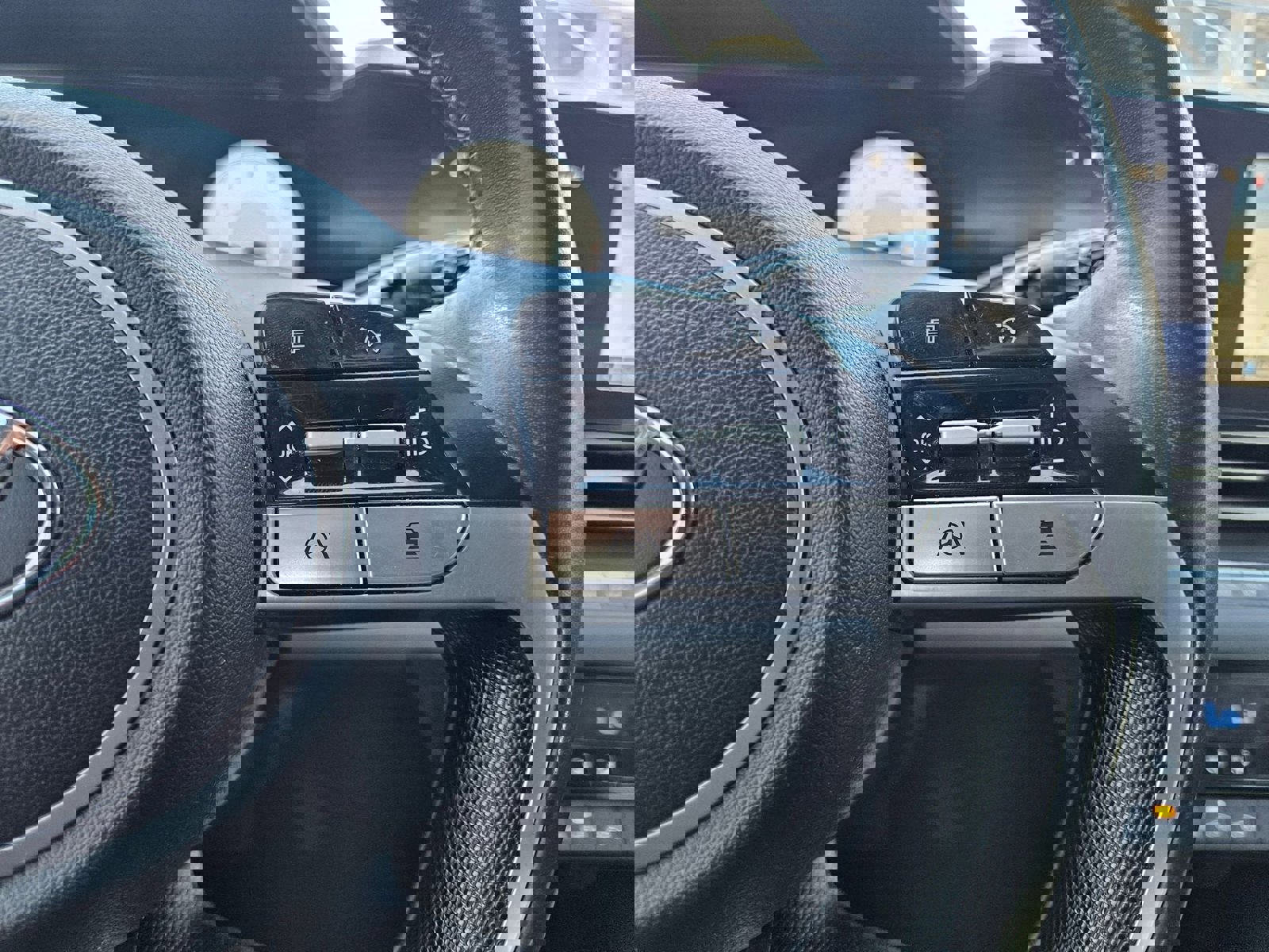 Used 2023 Hyundai Elantra SEL w/ Convenience Package image 13