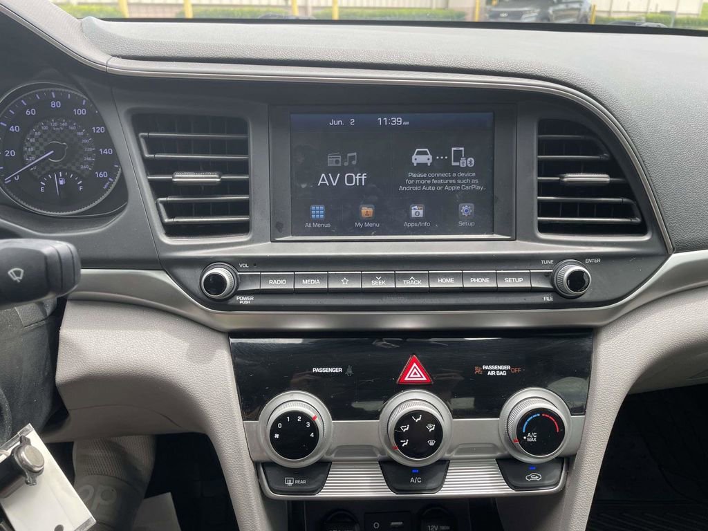 Used 2019 Hyundai Elantra SEL FWD image 20