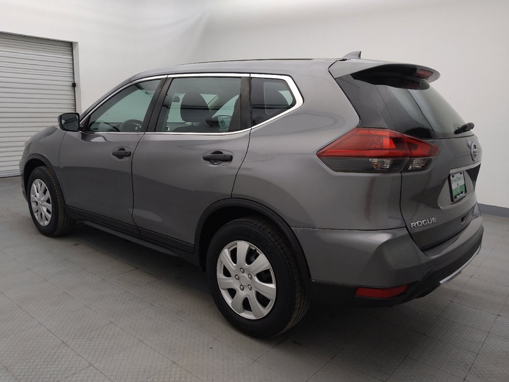 Used 2018 Nissan Rogue S image 3