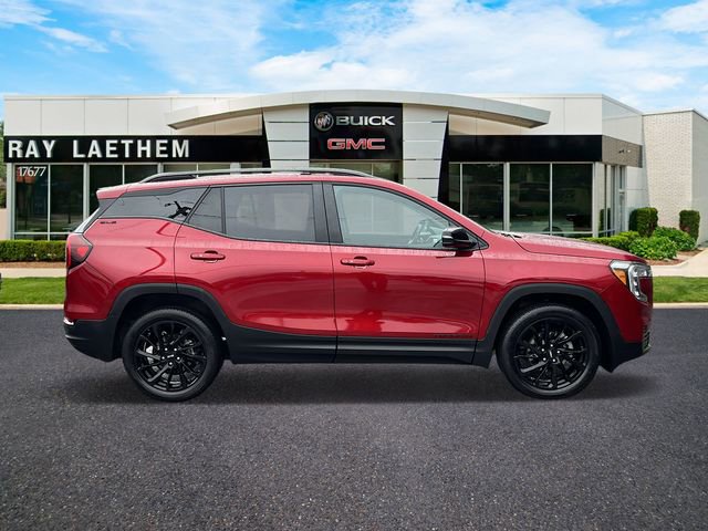 Used 2023 GMC Terrain SLE w/ Driver Convenience Package image 6